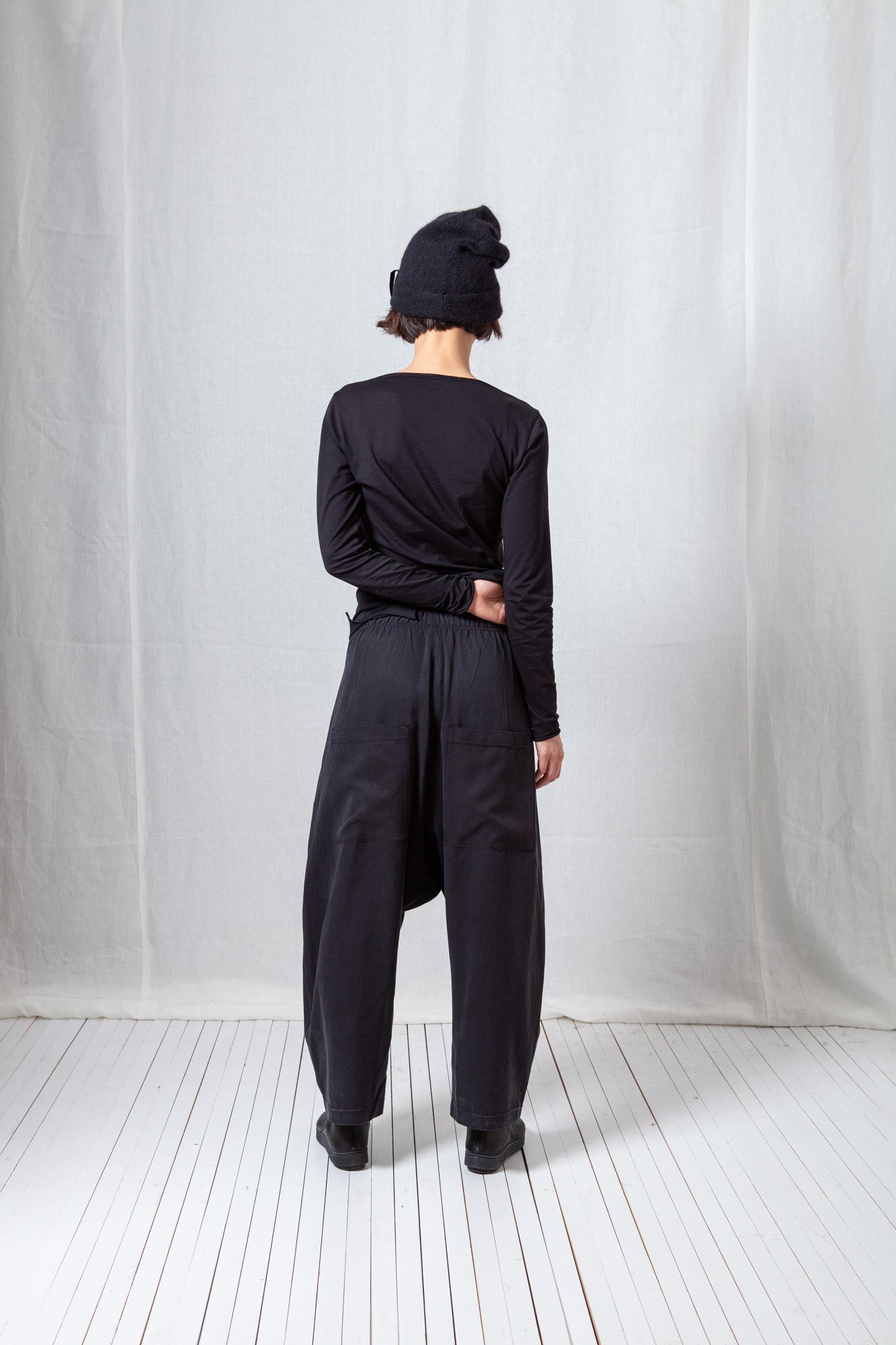 Balloon Fit Trousers_Fluid Tencel