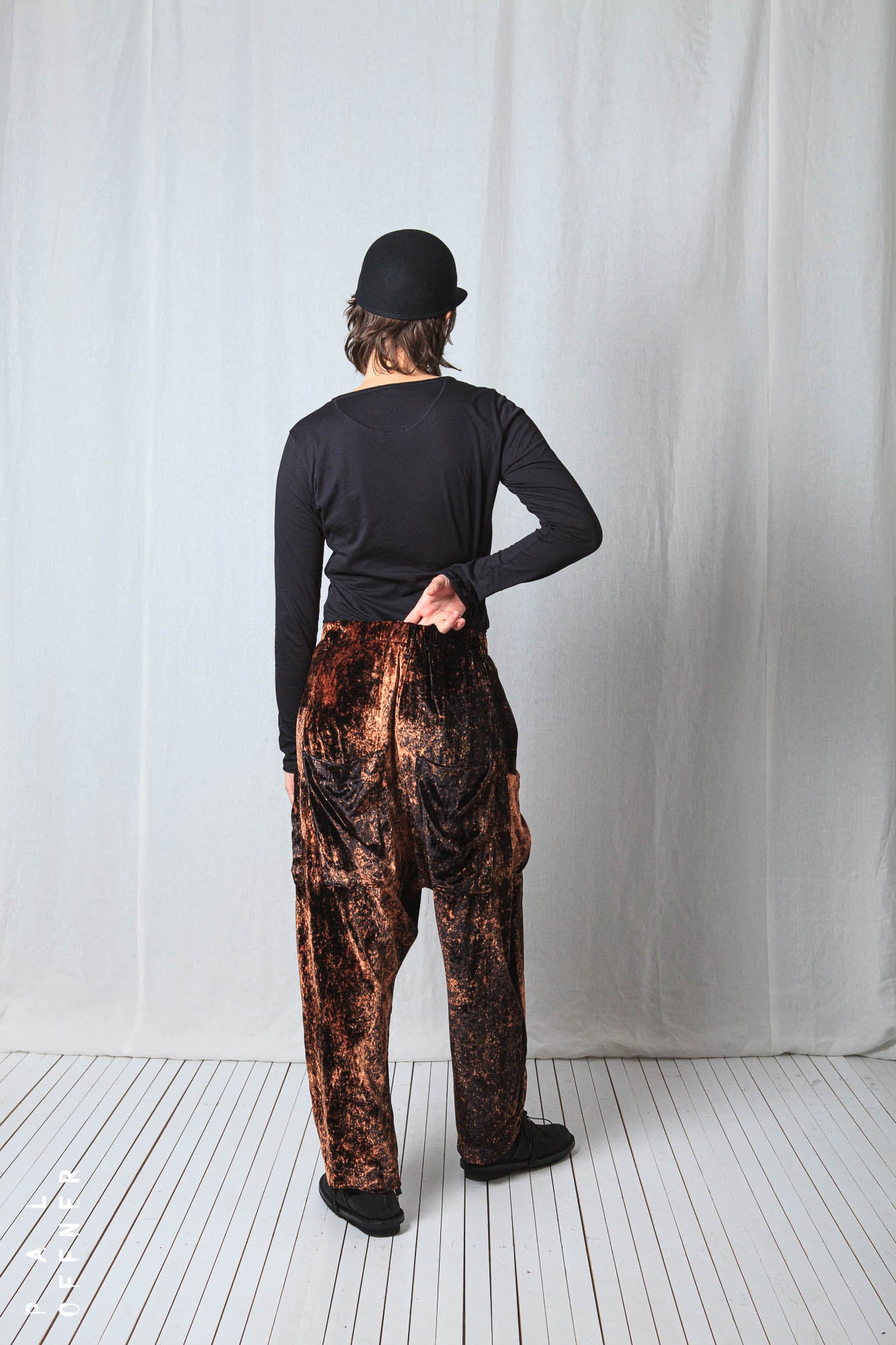 Balloon Trousers_Fluid Velvet
