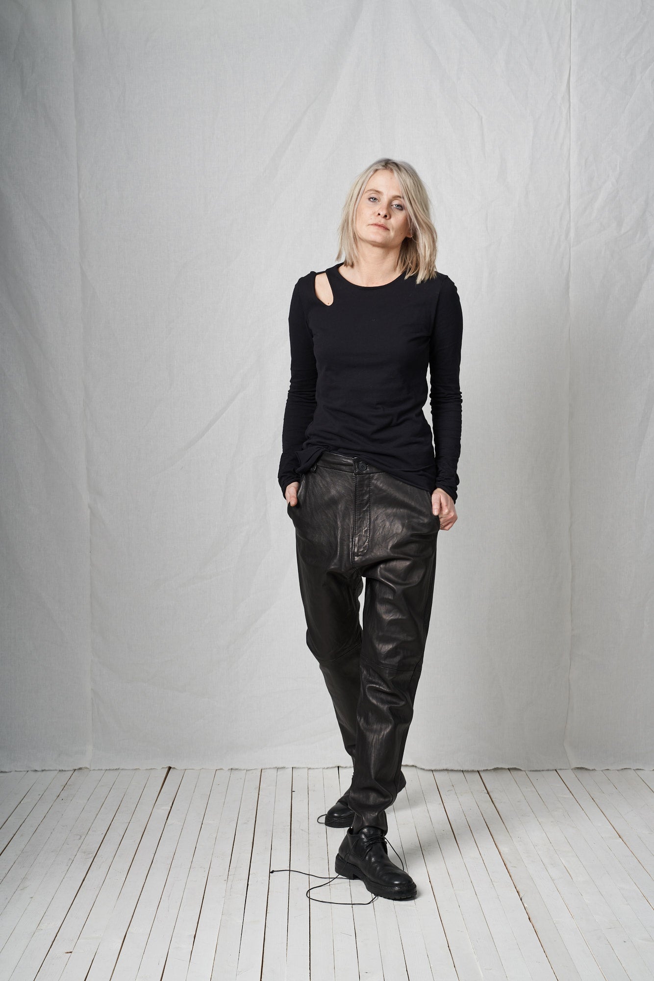 Bit Low Trousers_Leather