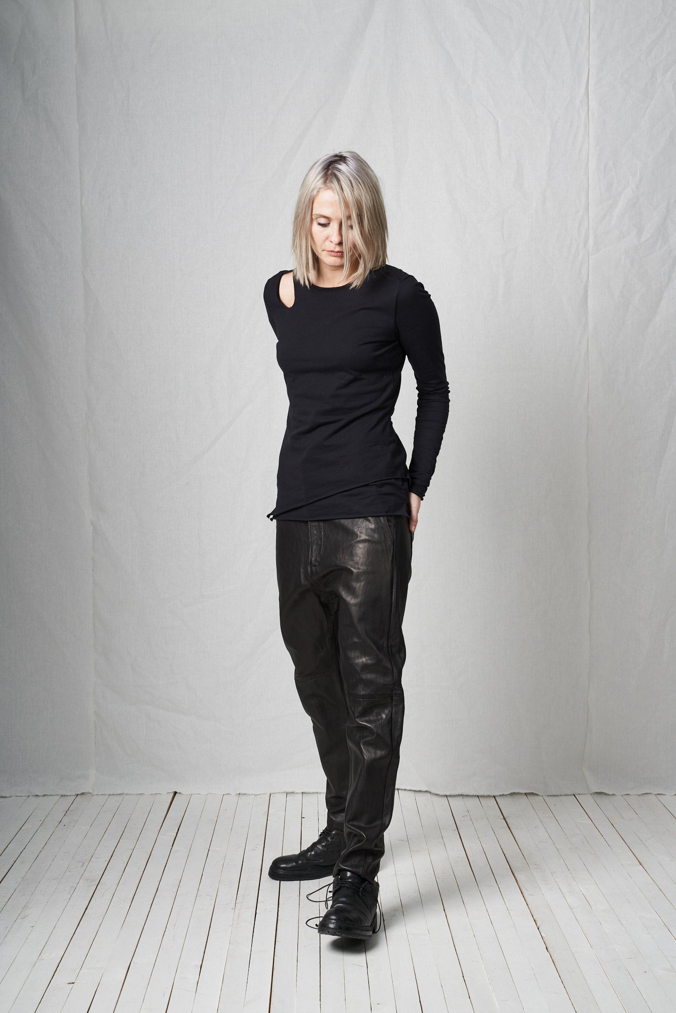 Bit Low Trousers_Leather