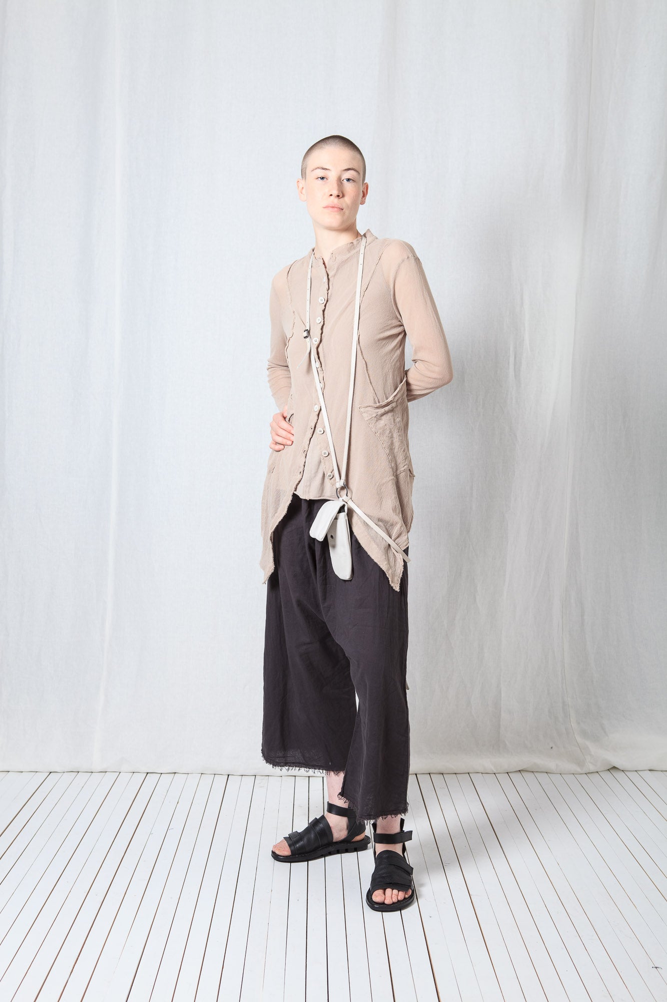 Double Strapped Mobile Bag_Leather
