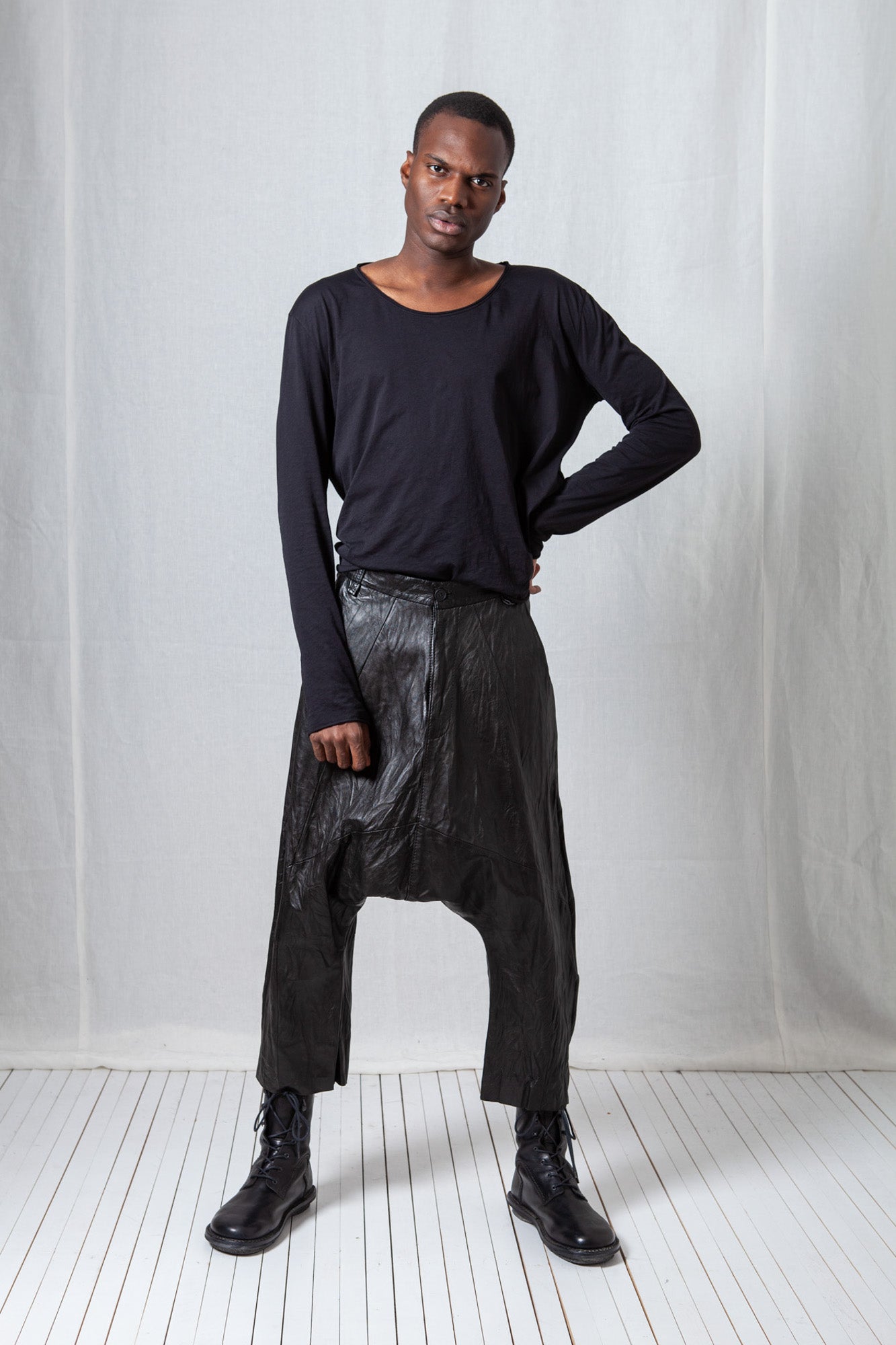 Hang Loose Trousers Extra Long_Leather