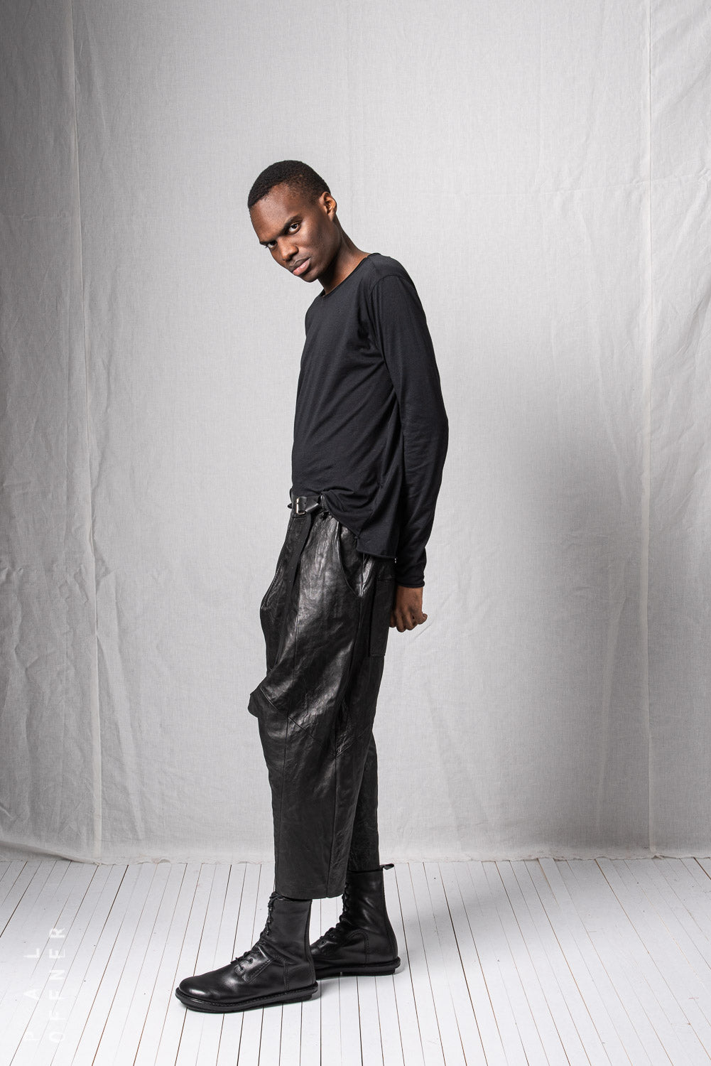 Hang Loose Trousers Extra Long_Leather