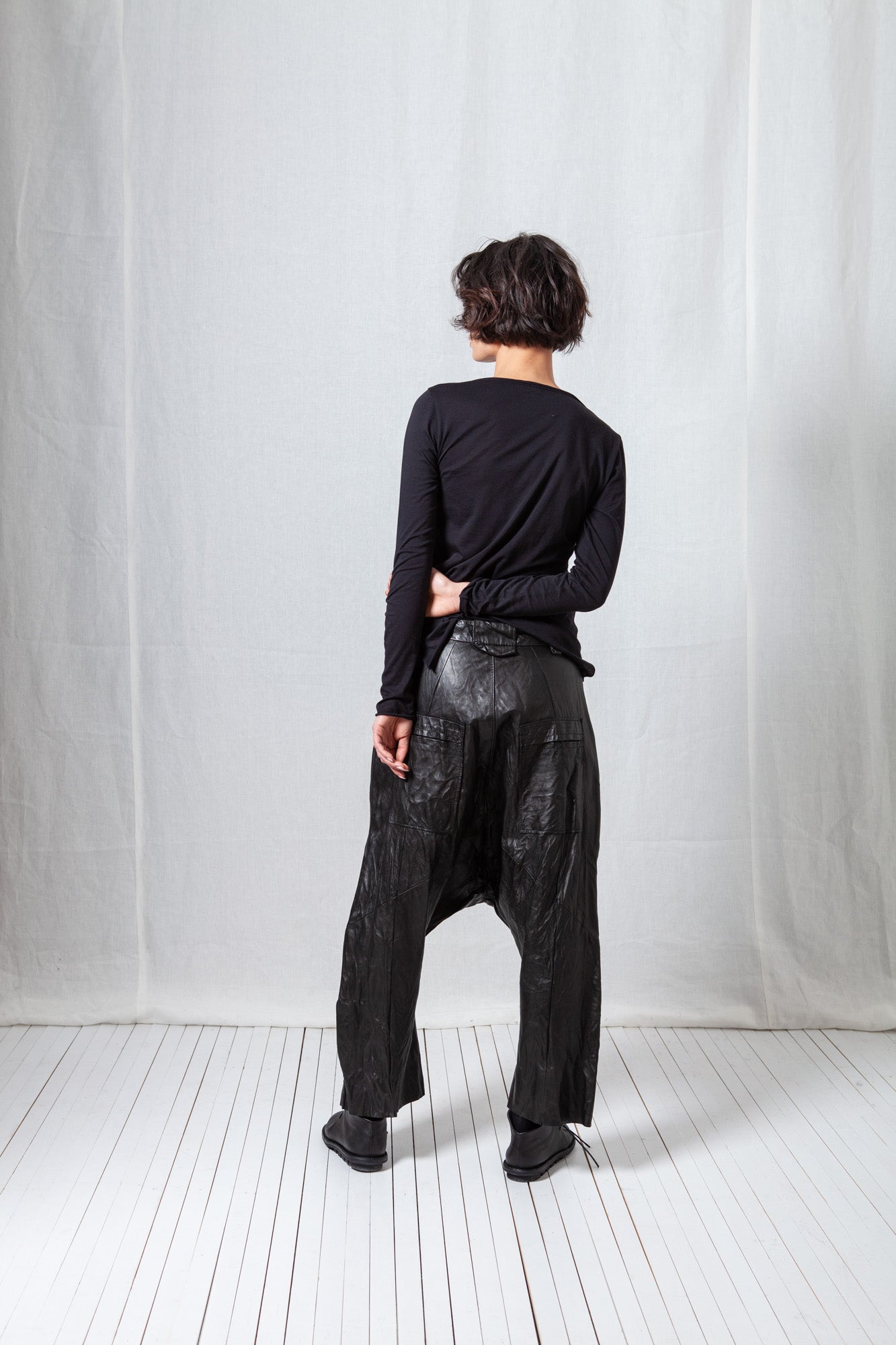 Hang Loose Trousers Extra Long_Leather