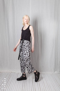Hang Loose Trousers_Soft Tencel Stretch