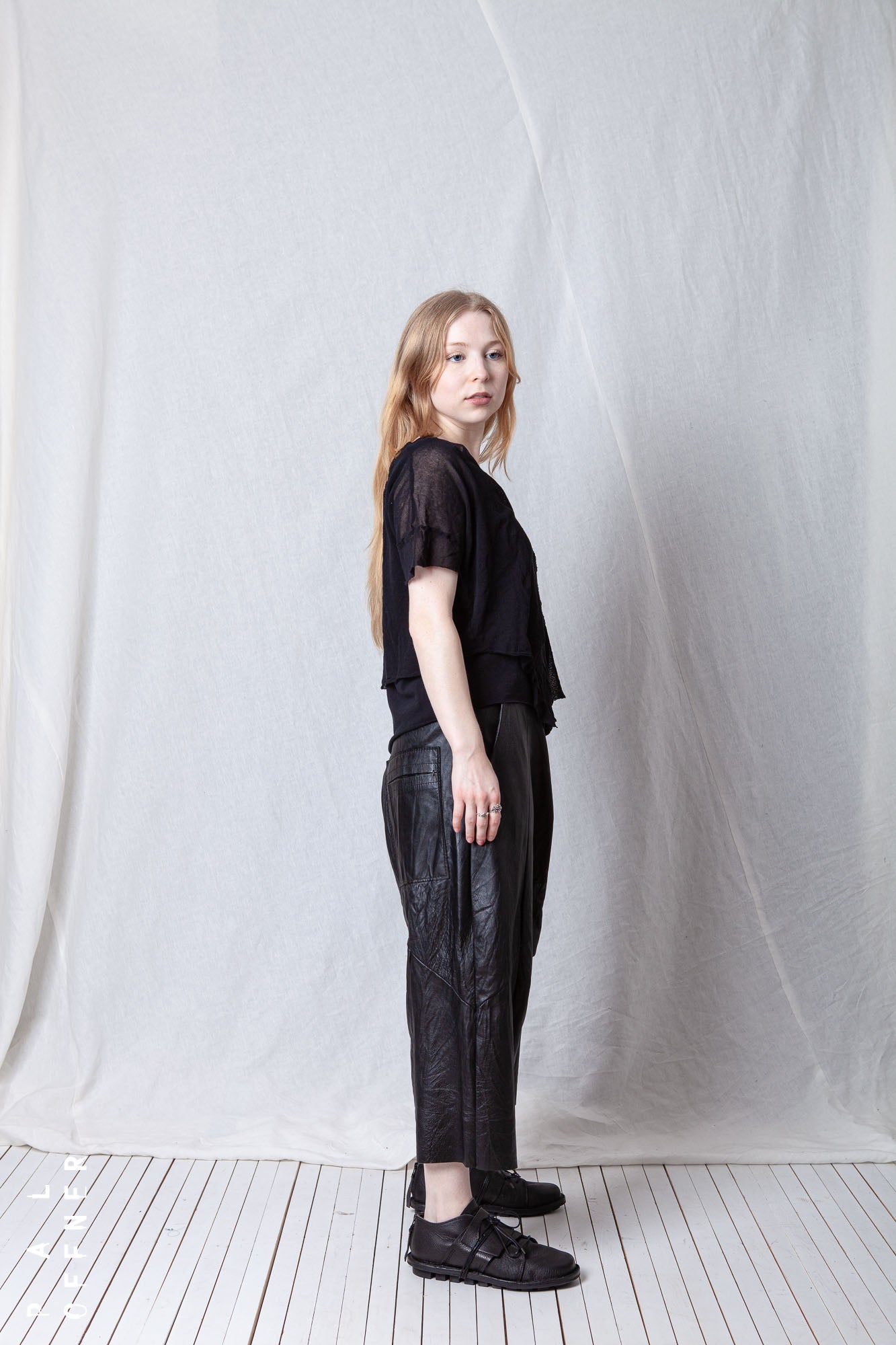 Loose Cropped T-Shirt_Mesh