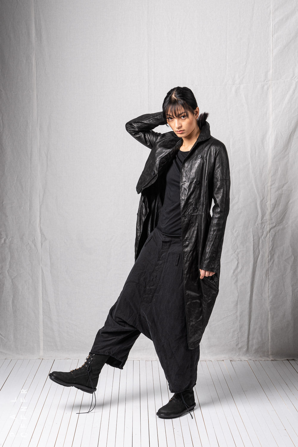 O-Shape Coat_Leather