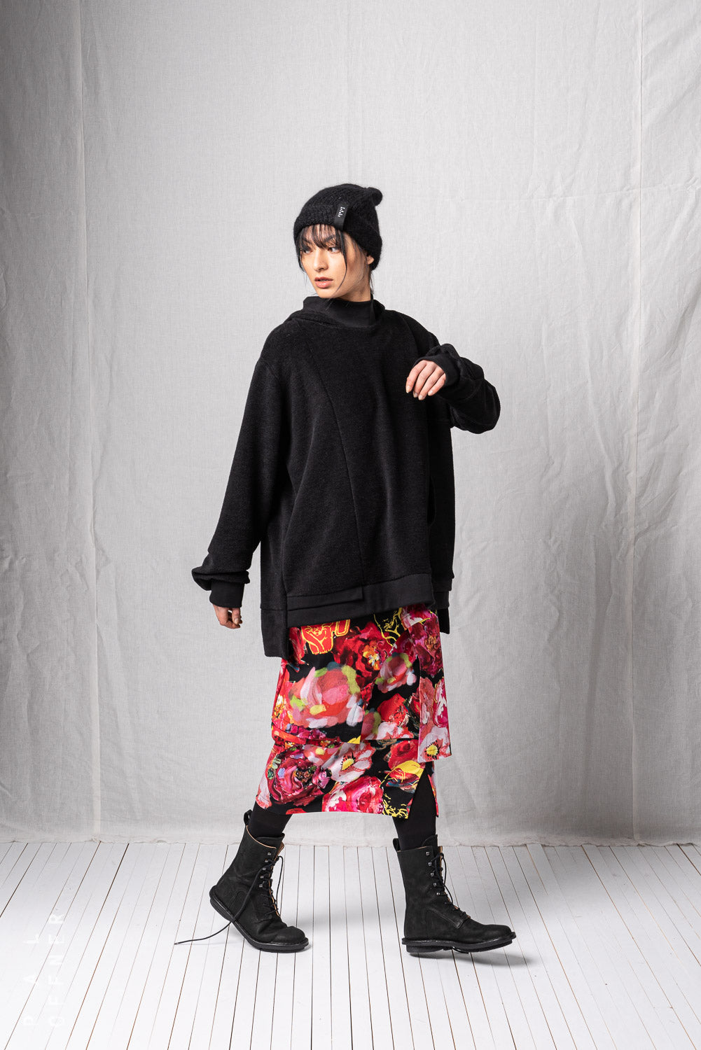 O-Shape Skirt_Soft Tencel Stretch