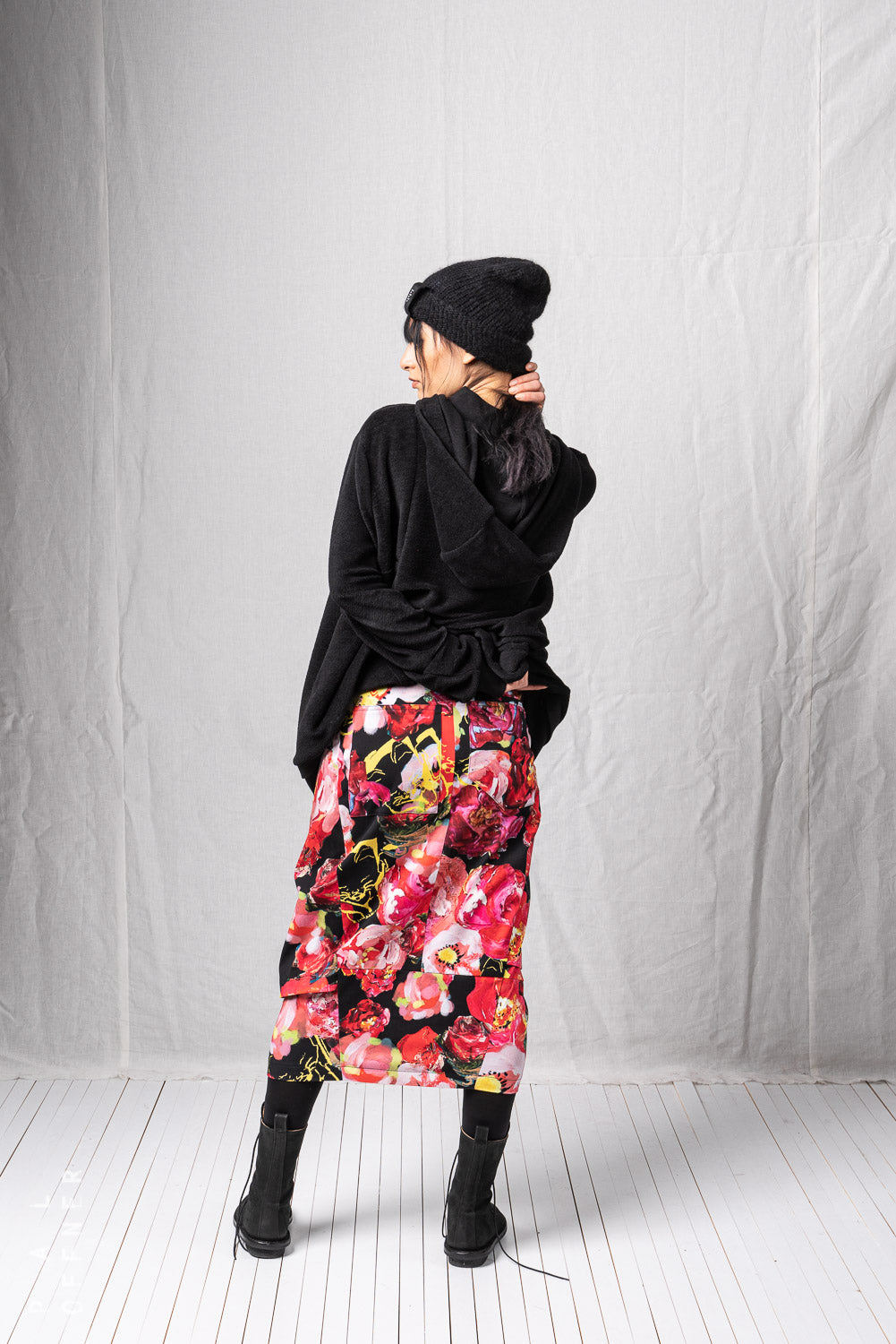 O-Shape Skirt_Soft Tencel Stretch