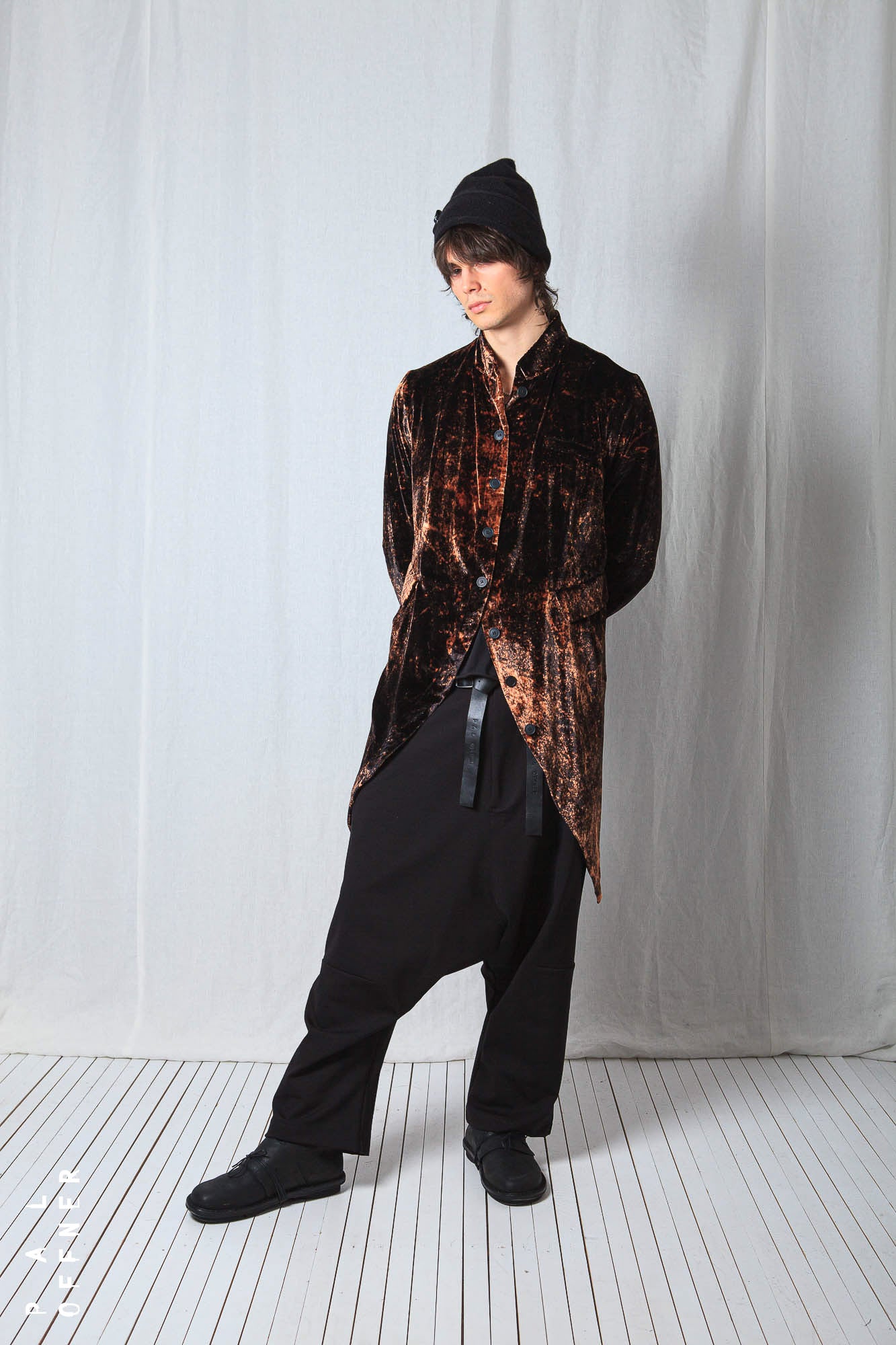 Penguin Coat_Fluid Velvet